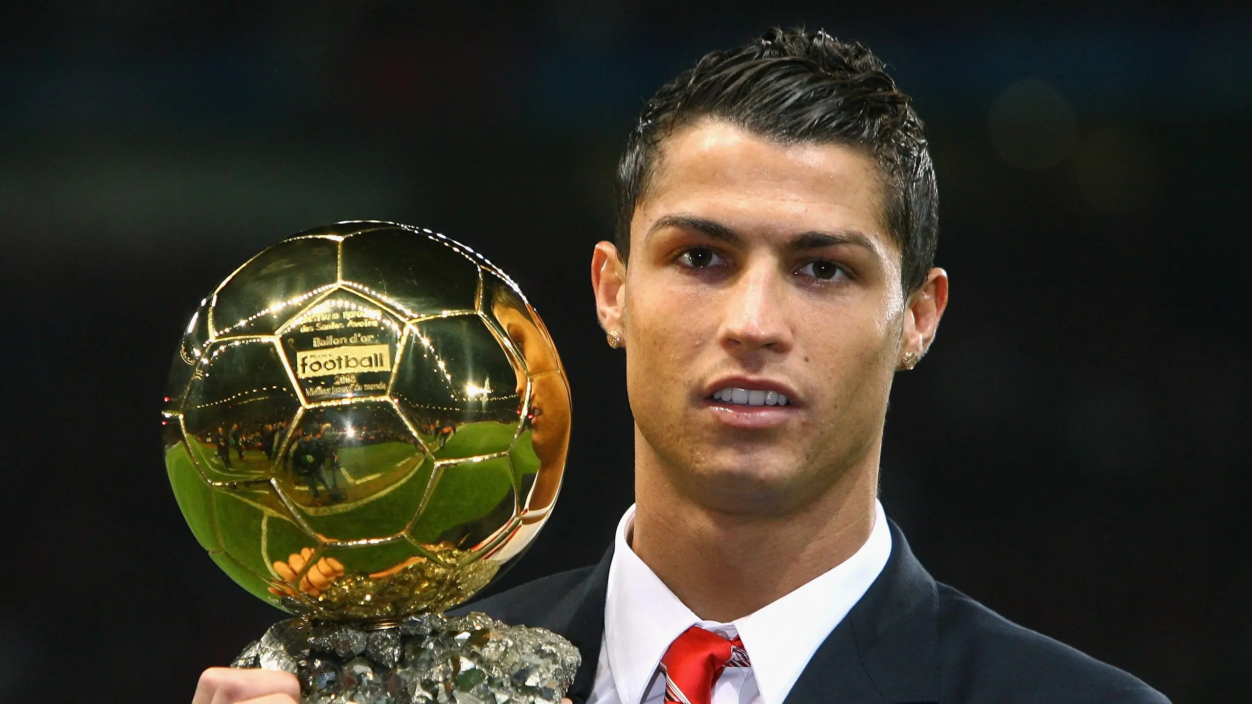世界杯技术分析：如何应对高空球威胁？
